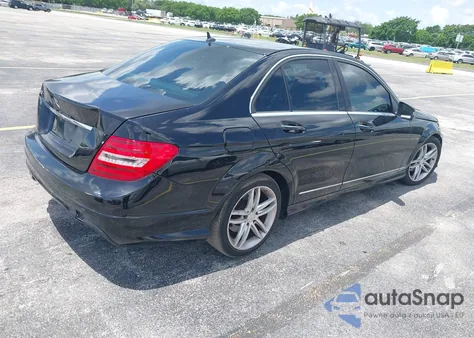 2014 Mercedes-Benz C 250 Luxury/Sport из США, поврежденный, VIN WDDGF4HB7ER314537